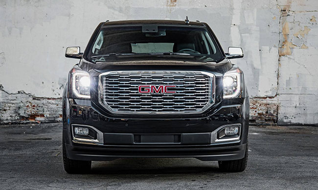 на автосалоне в Лос-Анджелесе представлен обновленный внедорожник GMC Yukon