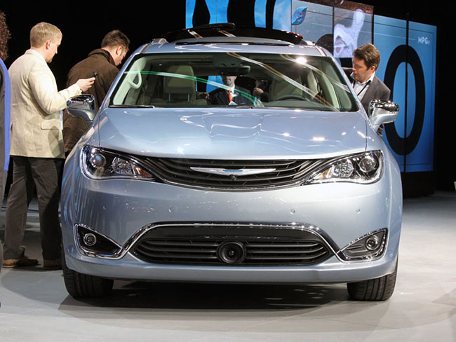 Модель Pacifica пришла на смену минивэну Chrysler Grand Voyager