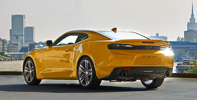 Четырёхцилиндровый Camaro ускорение до сотни занимает 5,9 с