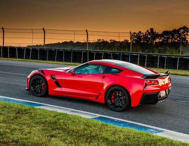 Corvette Grand Sport — едем