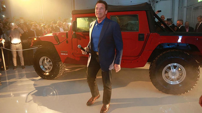 Братья Крайзель электрифицировали Hummer