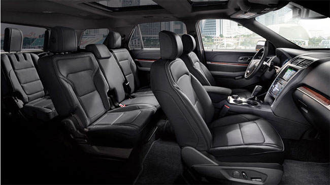 салон нового Ford Explorer